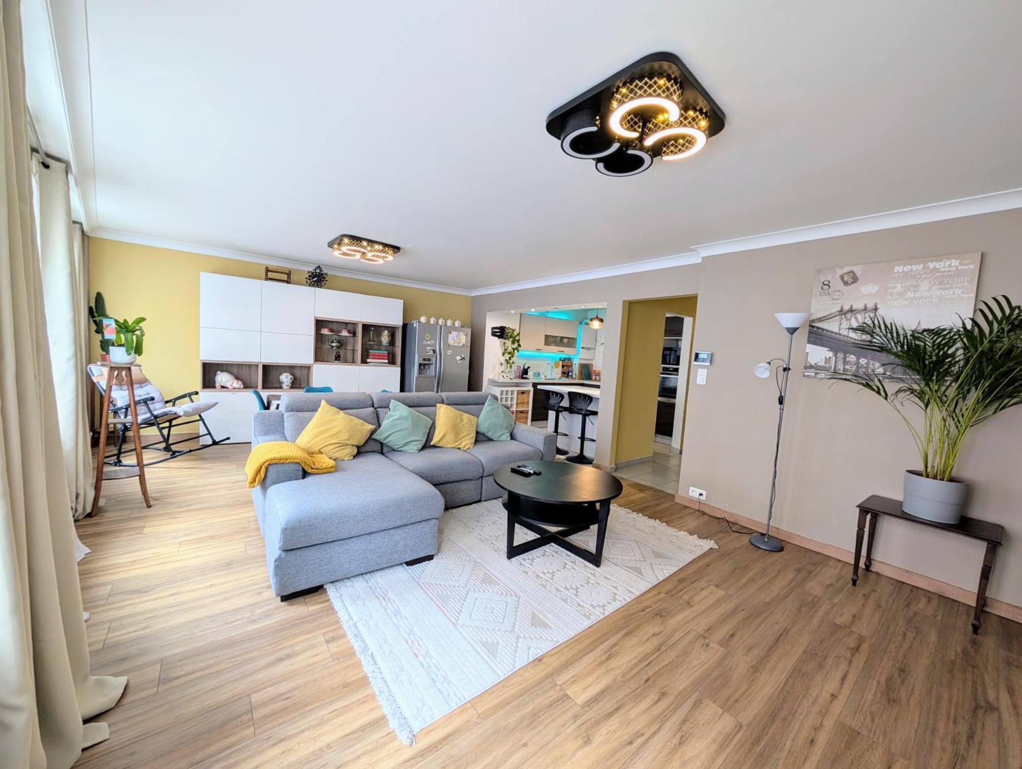 Superbe Appartement Dans Le Centre De Mons - Arivee Autonome Eksteriør bilde